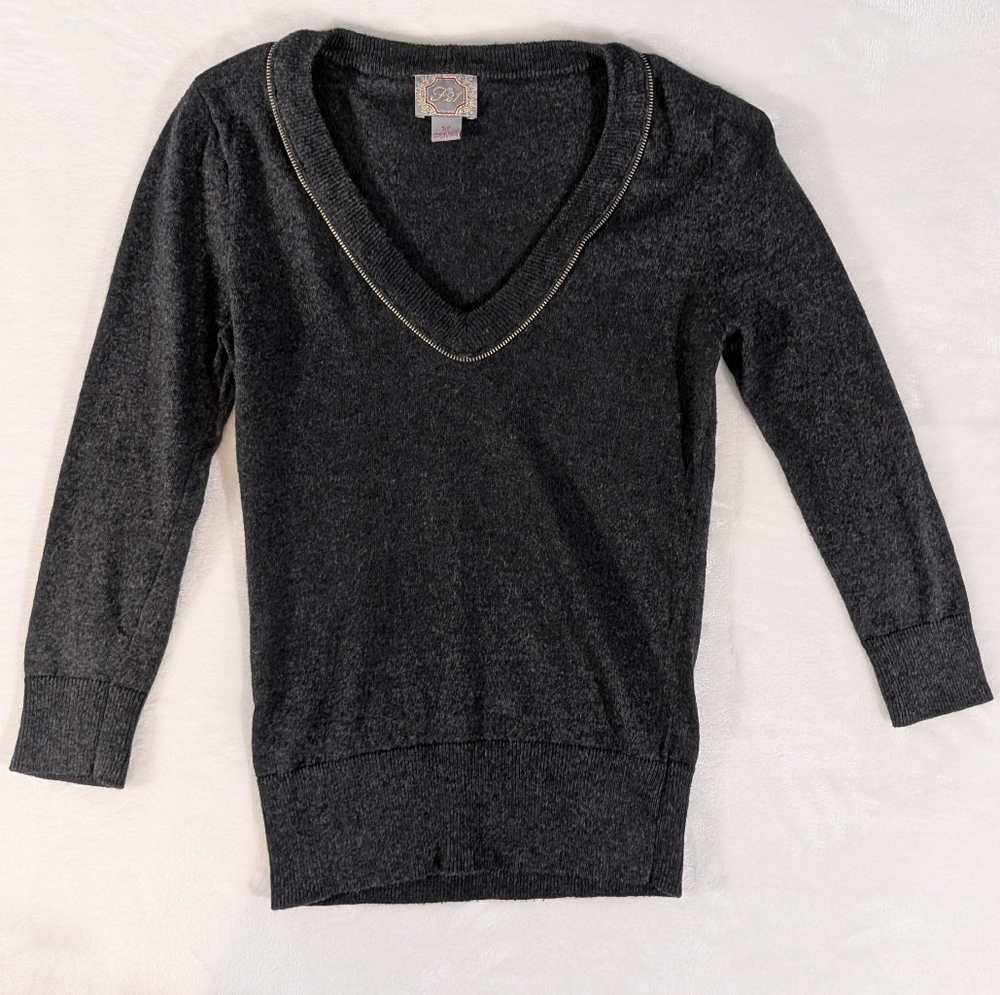 ❤️ Forever 21 V Neck Sweater Top Cotton Nylon Angora Size Small